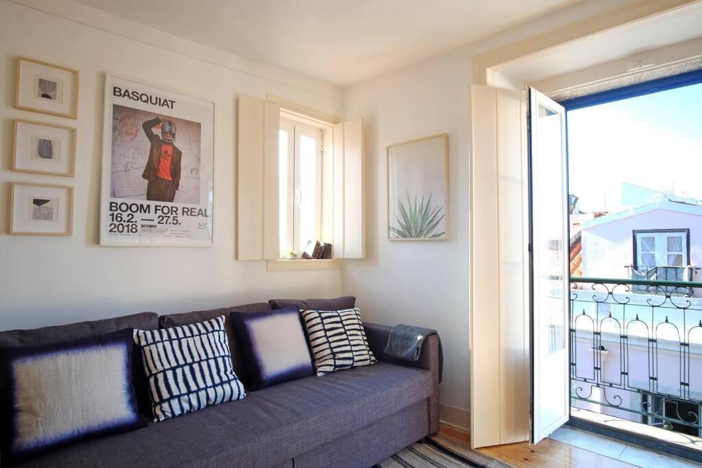Bh4e-3br With View In Heart Of Bairro Alto - Bright Apartment Lisbon